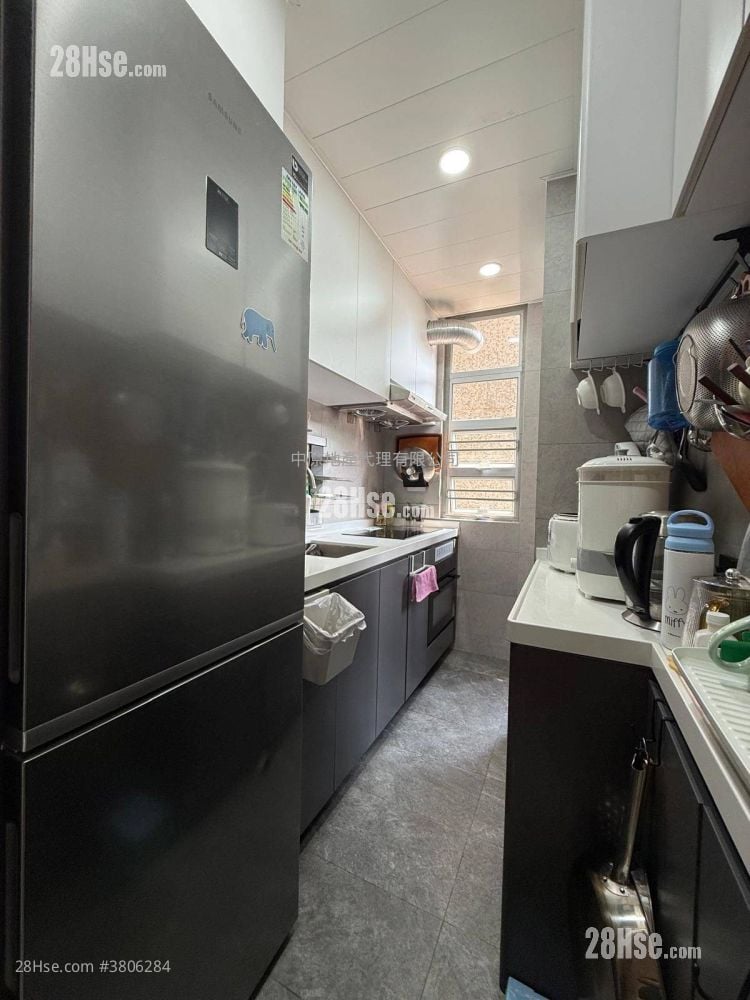 青華苑 售盤 3 房 554 平方呎