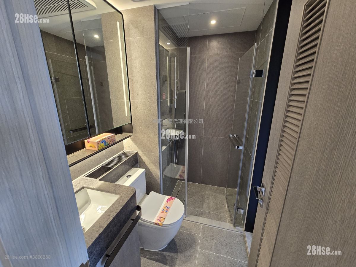 浴室: 浴室空间充足