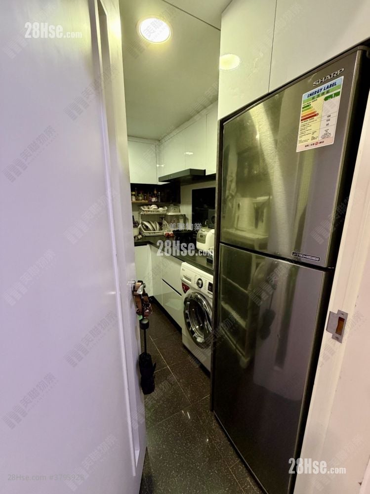 Park Central Sell 3 Bedrooms , 2 Bathrooms 636 ft²