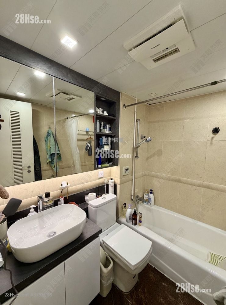 Park Central Sell 3 Bedrooms , 2 Bathrooms 636 ft²