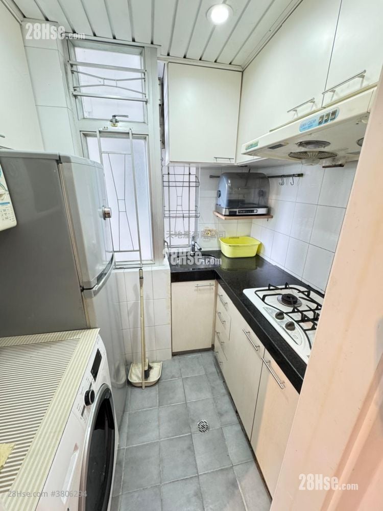 Springfield Garden Sell 1 Bedroom , 1 Bathroom 316 ft²