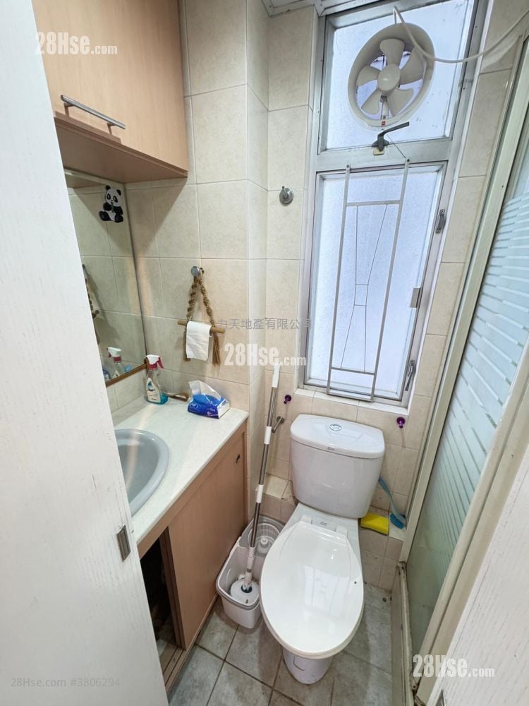 Springfield Garden Sell 1 Bedroom , 1 Bathroom 316 ft²