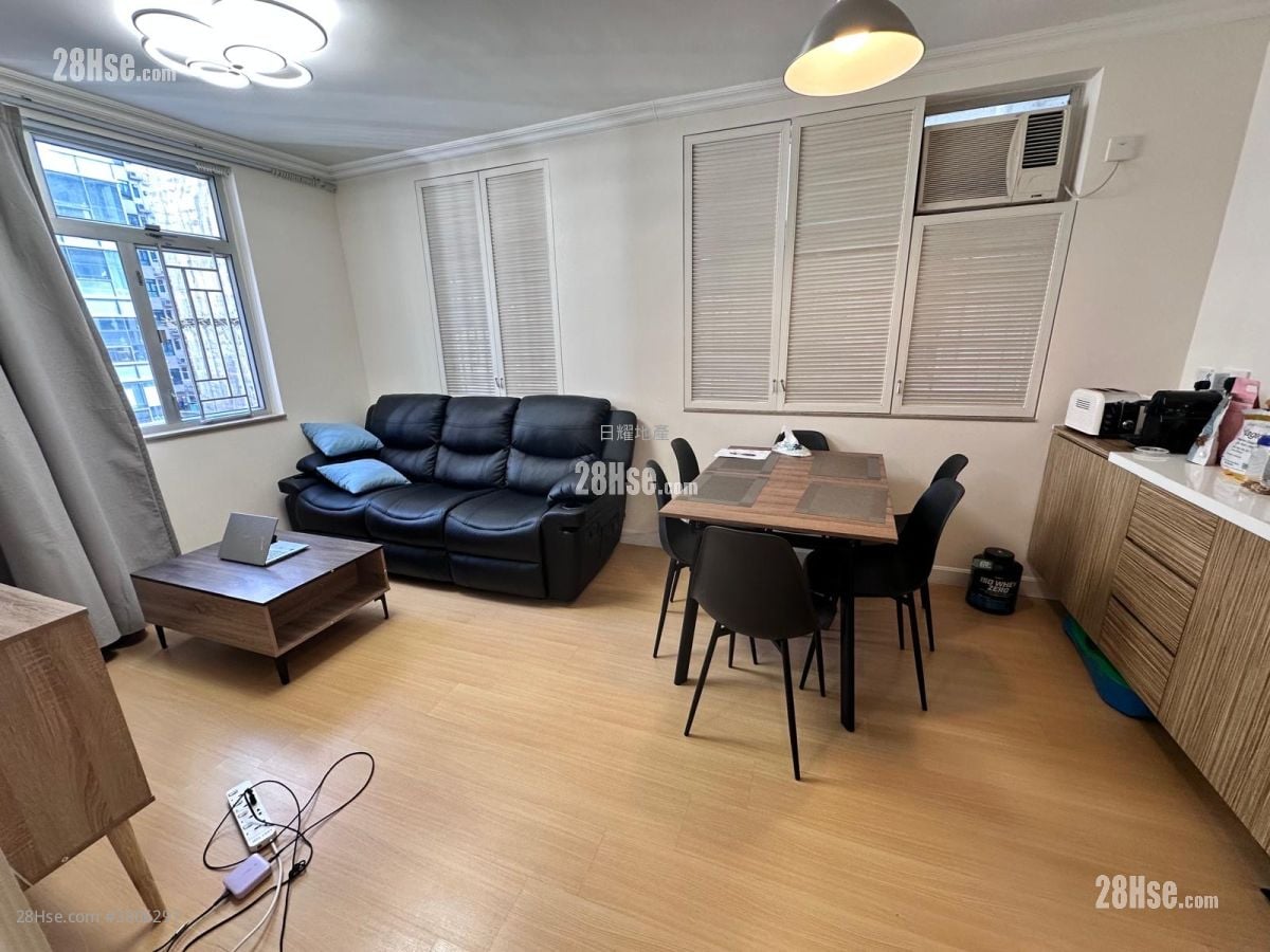 Viking Garden Sell 2 Bedrooms , 1 Bathroom 449 ft²