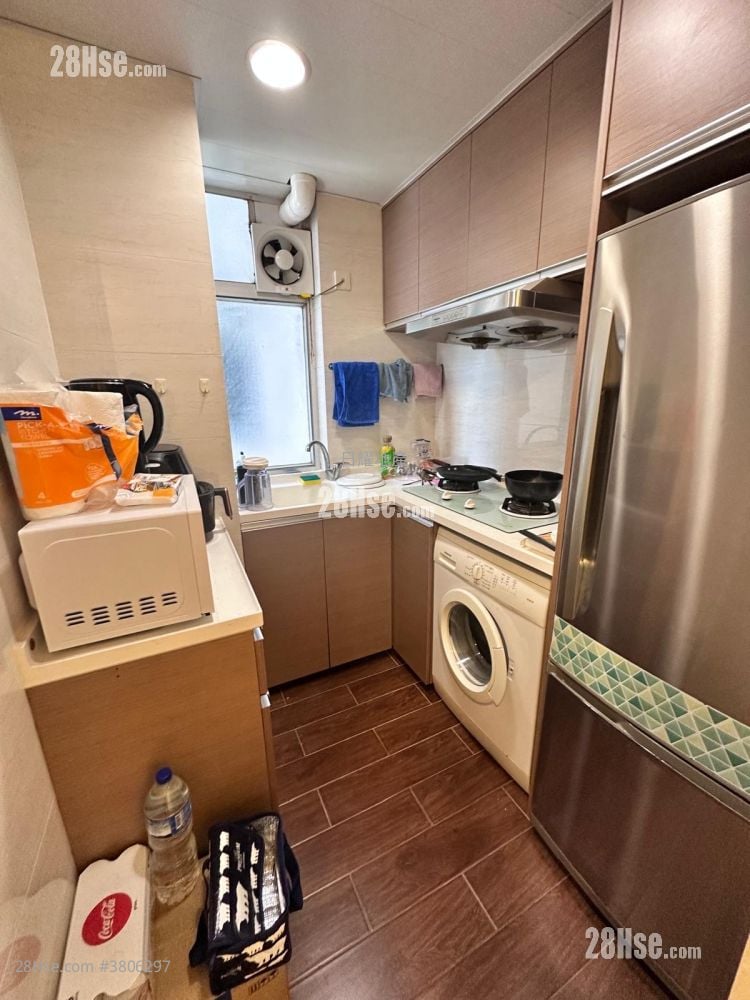 Viking Garden Sell 2 Bedrooms , 1 Bathroom 449 ft²