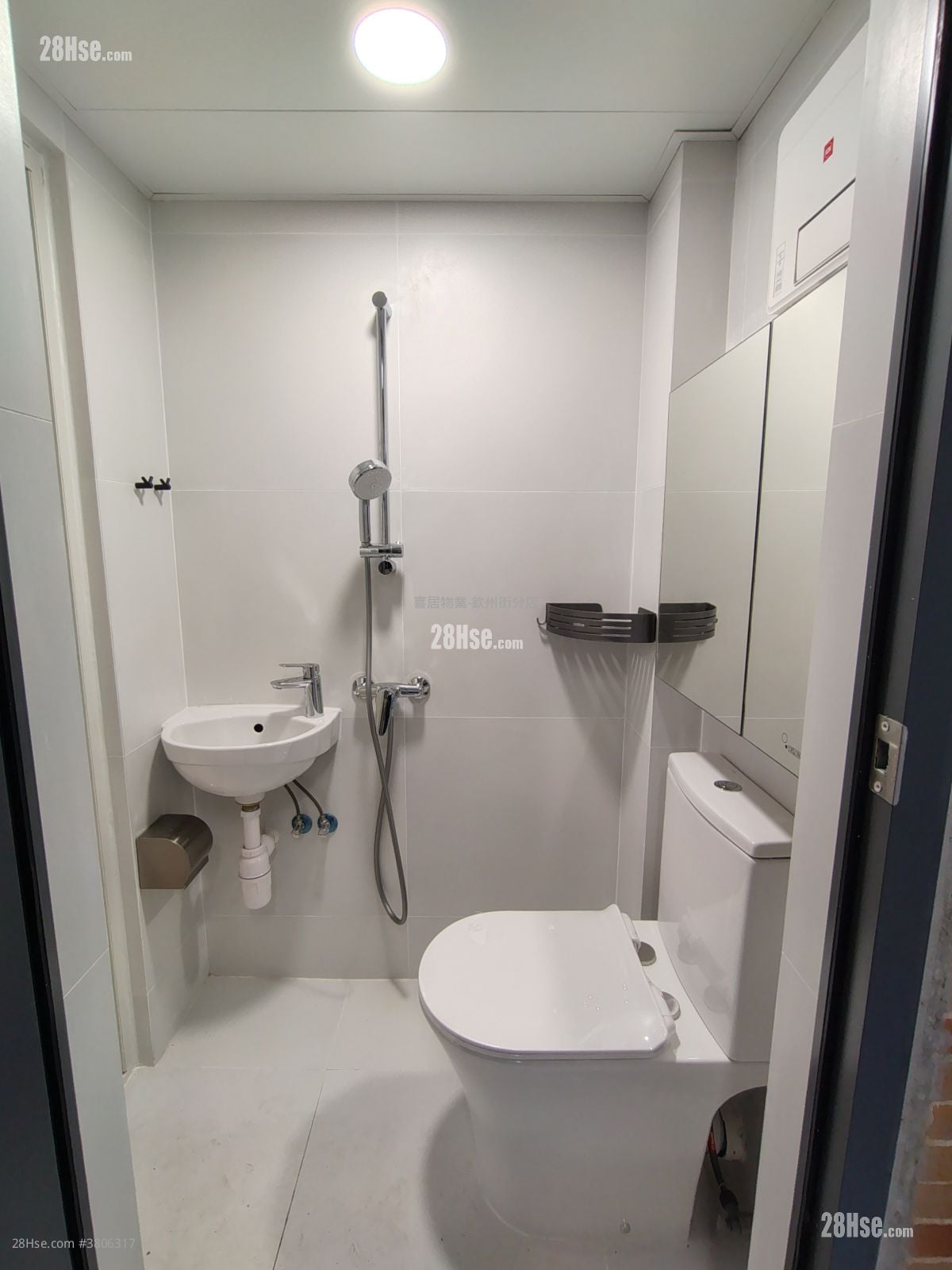 榮富大廈 租盤 3 房 , 2 浴室 391 平方呎