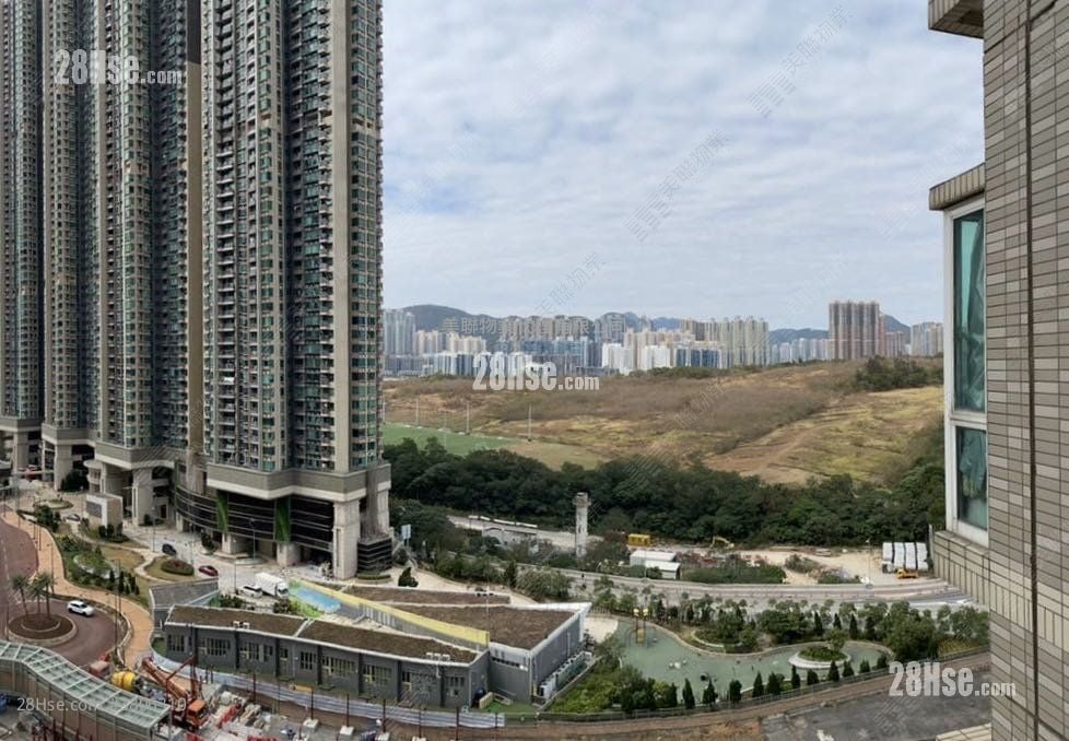 The Capitol Sell 4 Bedrooms , 2 Bathrooms 840 ft²