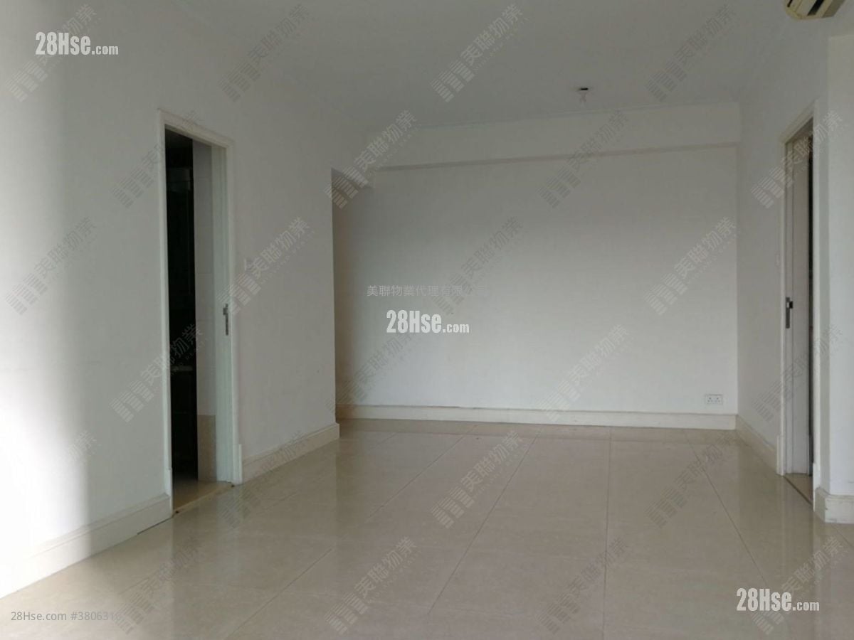 The Capitol Sell 4 Bedrooms , 2 Bathrooms 840 ft²