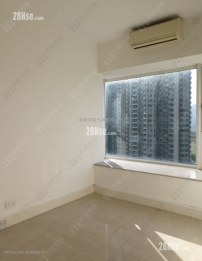 The Capitol Sell 4 Bedrooms , 2 Bathrooms 840 ft²