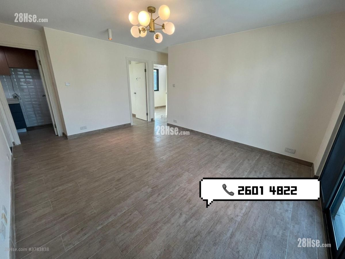 村屋 租盘 3 房 , 2 浴室 700 平方尺