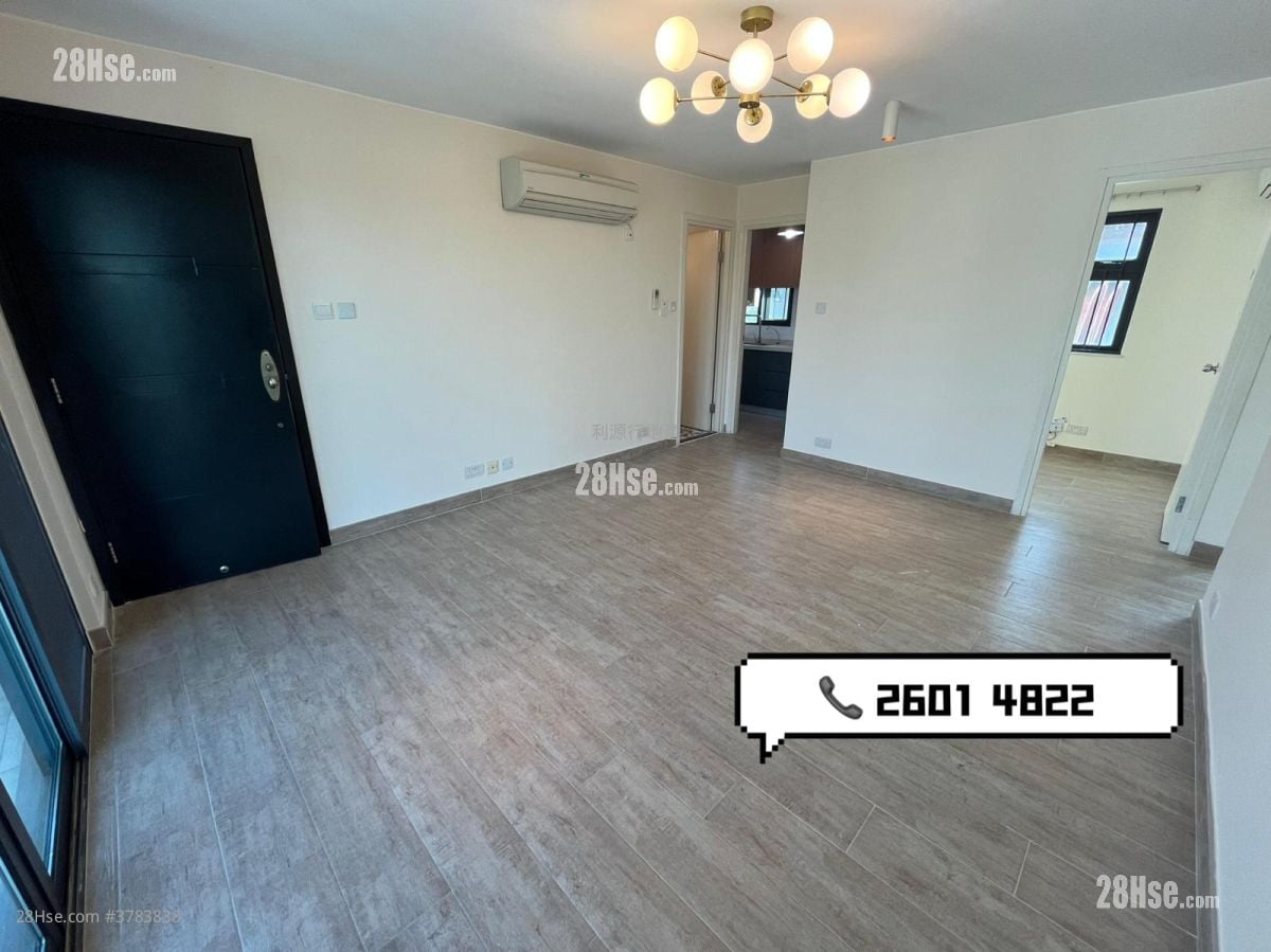 村屋 租盘 3 房 , 2 浴室 700 平方尺