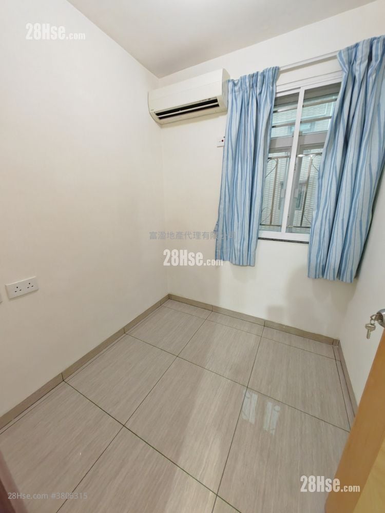 Village Rental 2 Bedrooms , 1 Bathroom 400 ft²