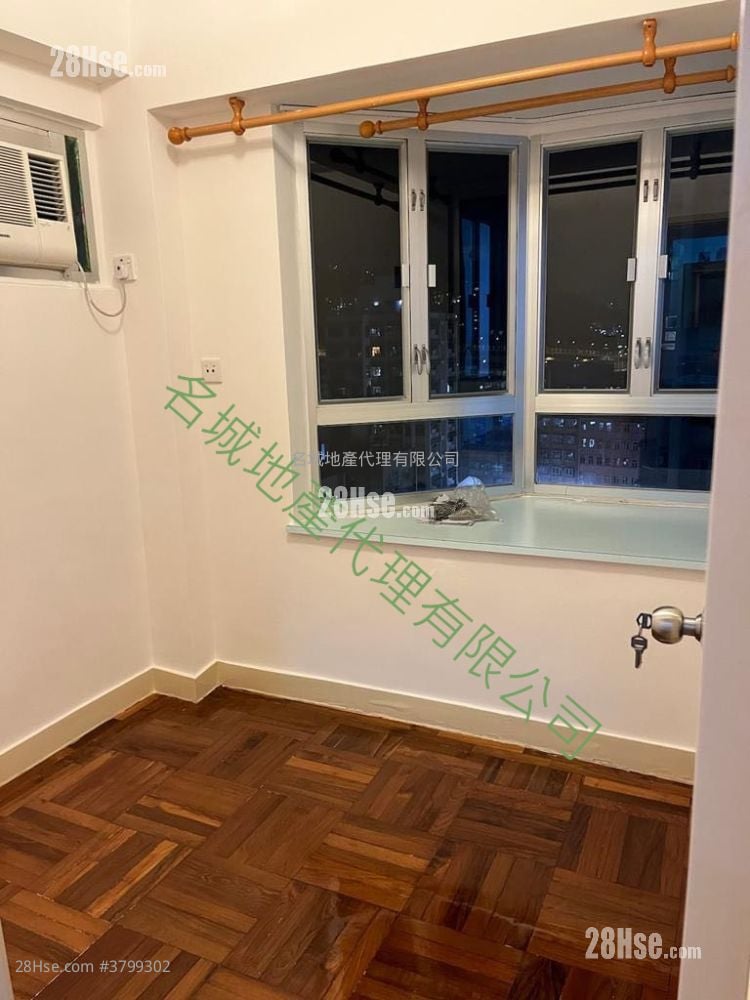 Grandeur Garden Rental 2 Bedrooms , 1 Bathroom 314 ft²