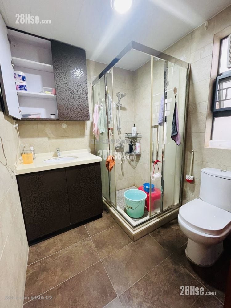 Village Sell 4 Bedrooms , 2 Bathrooms 1,400 ft²