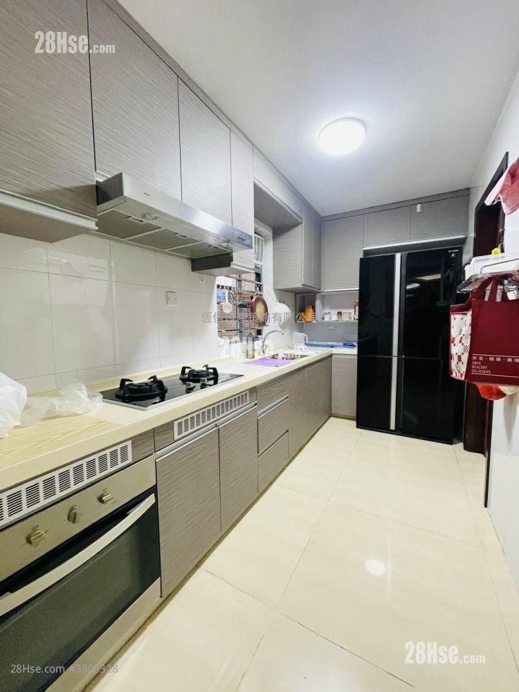 Village Sell 4 Bedrooms , 2 Bathrooms 1,400 ft²