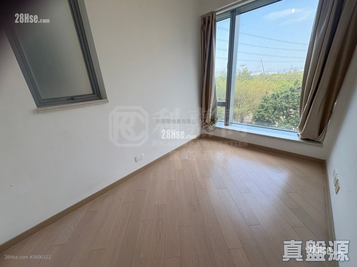 峻巒 售盤 3 房 , 1 浴室 927 平方呎