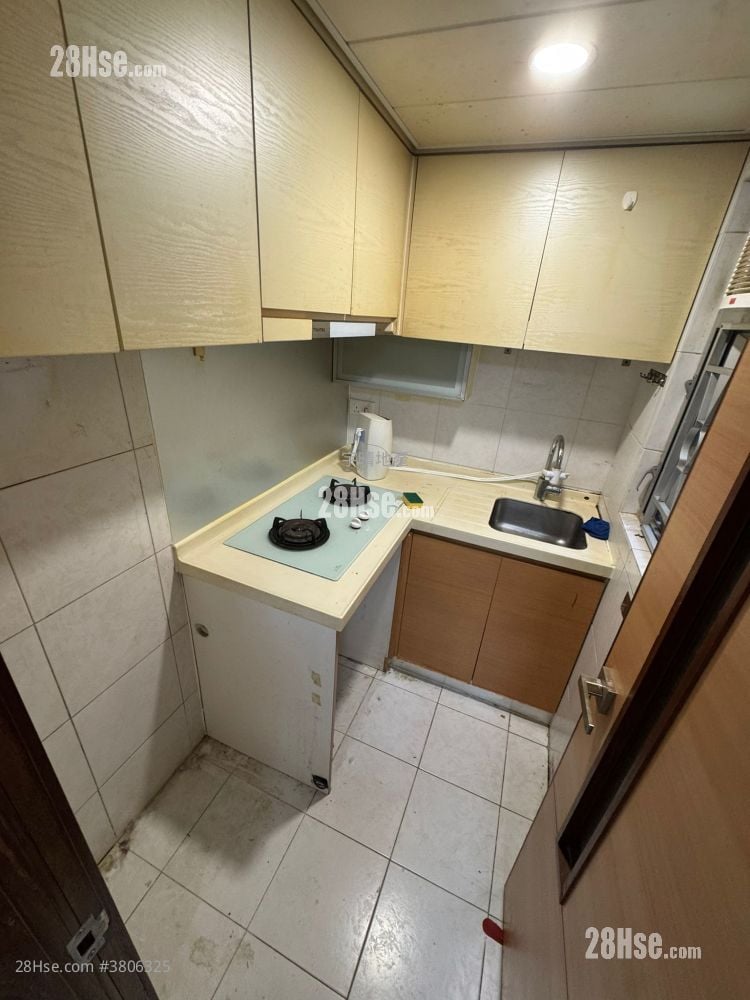 City Regalia Rental Studio , 1 Bathroom 305 ft²
