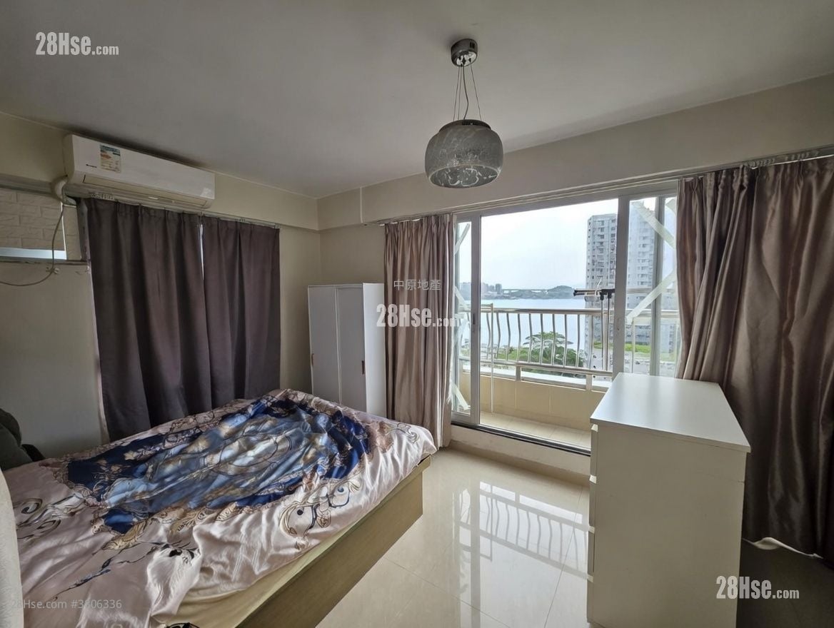 Hong Kong Garden Sell 3 Bedrooms , 2 Bathrooms 792 ft²