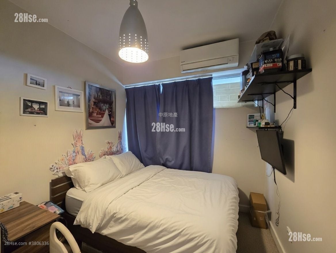Hong Kong Garden Sell 3 Bedrooms , 2 Bathrooms 792 ft²