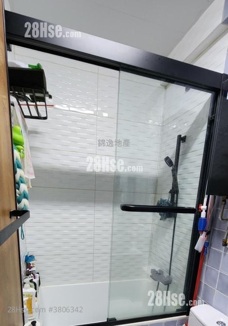 Scenic Court Sell 2 Bedrooms , 1 Bathroom 358 ft²