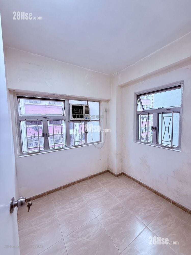 Loong King Mansion Rental 2 Bedrooms , 1 Bathroom 386 ft²