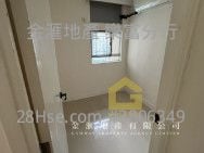 Tak Keung Court Sell 3 Bedrooms , 1 Bathroom 574 ft²