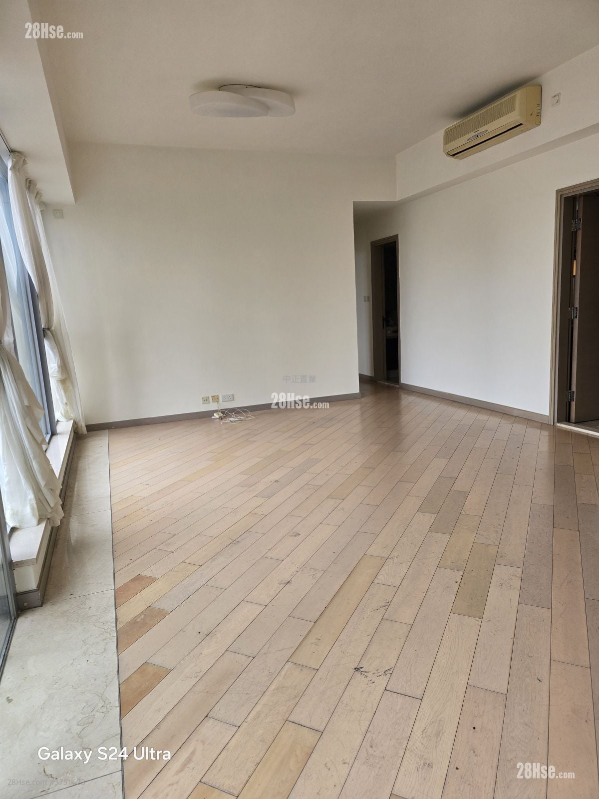 The Latitude Sell 4 Bedrooms , 3 Bathrooms 1,333 ft²