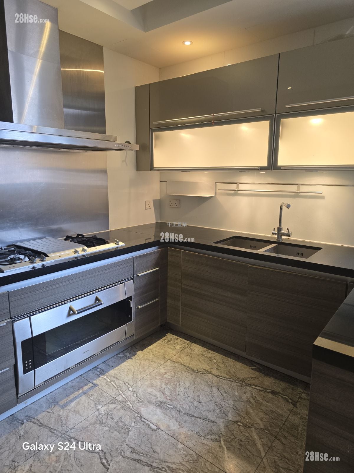 The Latitude Sell 4 Bedrooms , 3 Bathrooms 1,333 ft²