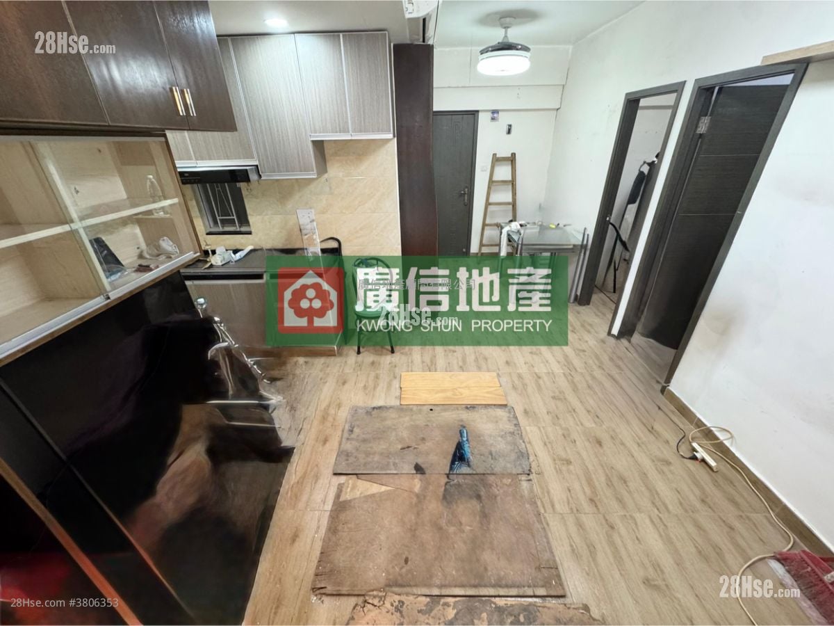 新泰大厦 租盘 2 房 , 1 浴室 342 平方尺