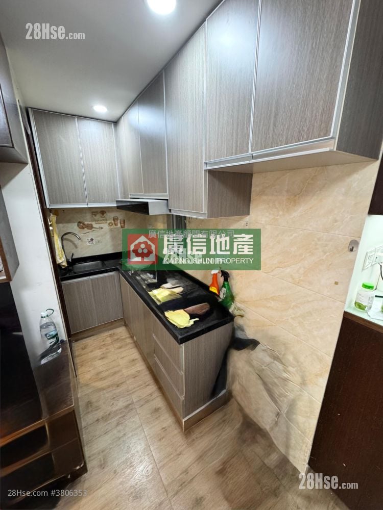 新泰大厦 租盘 2 房 , 1 浴室 342 平方尺