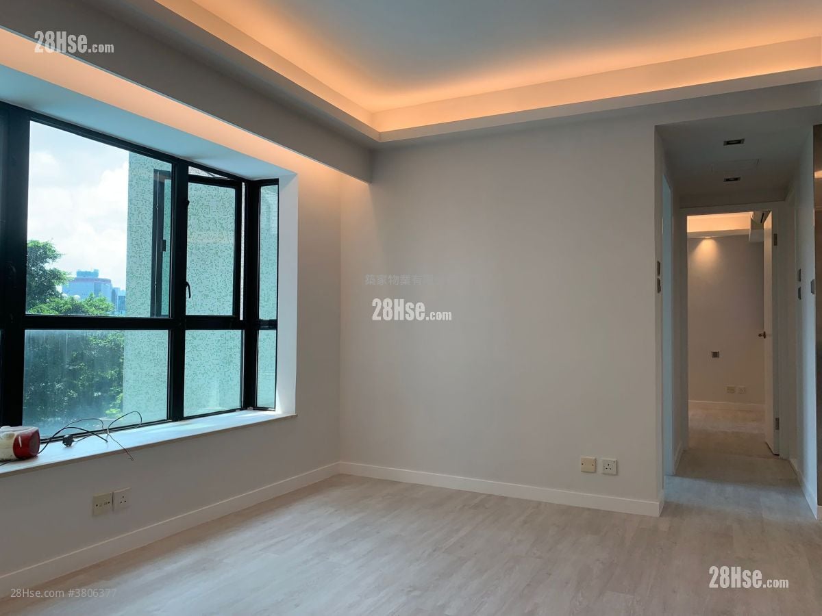 Wilton Place Sell 2 Bedrooms , 2 Bathrooms 573 ft²