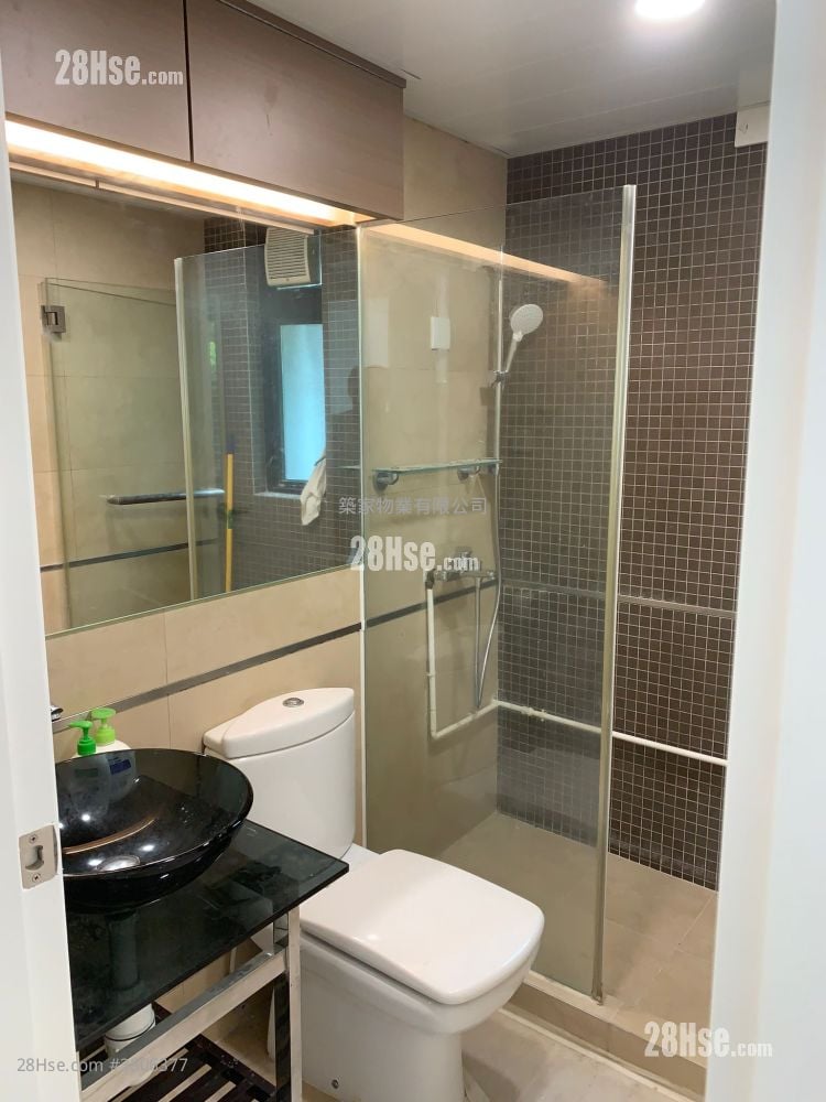 Wilton Place Sell 2 Bedrooms , 2 Bathrooms 573 ft²