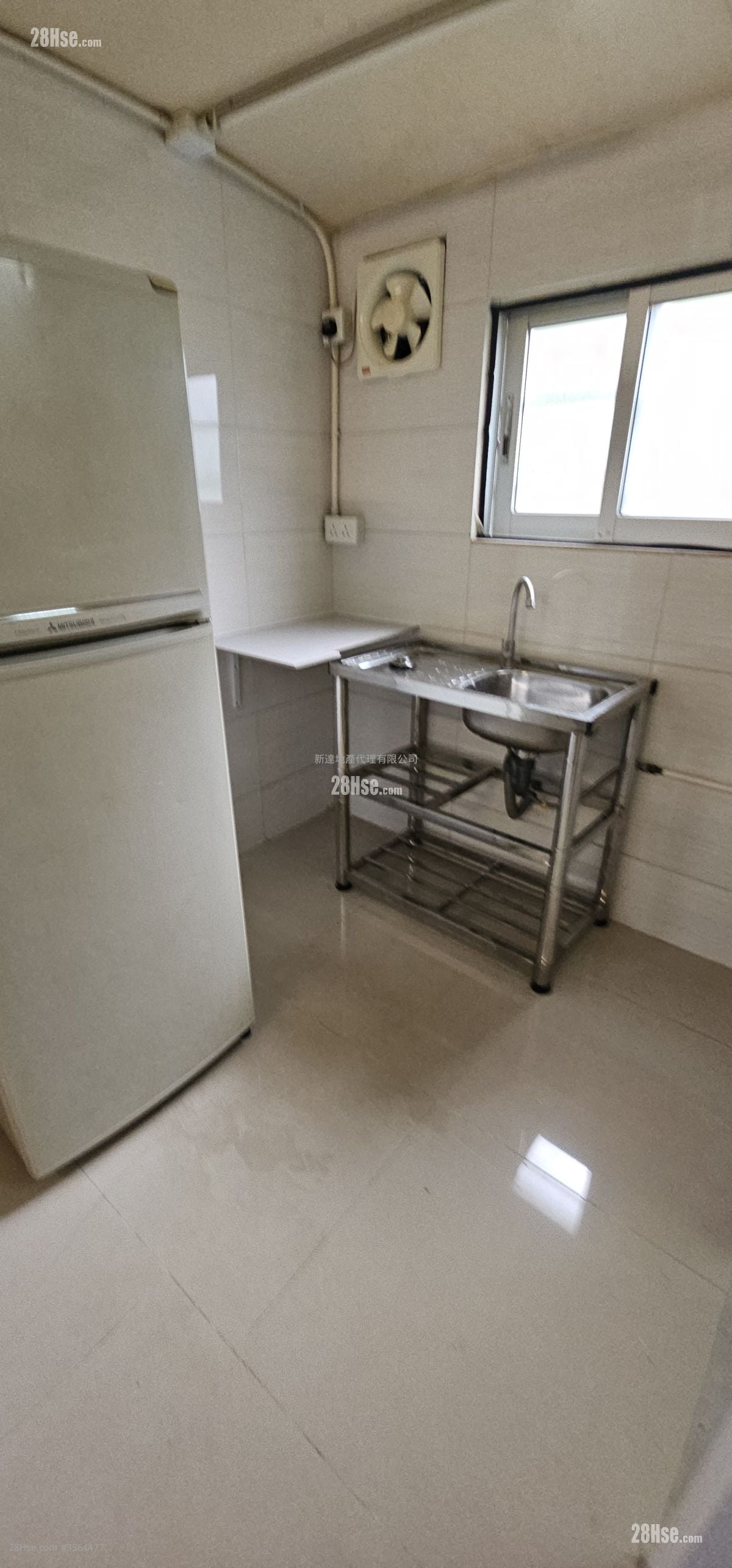 Village Rental Studio , 1 Bathroom 160 ft²