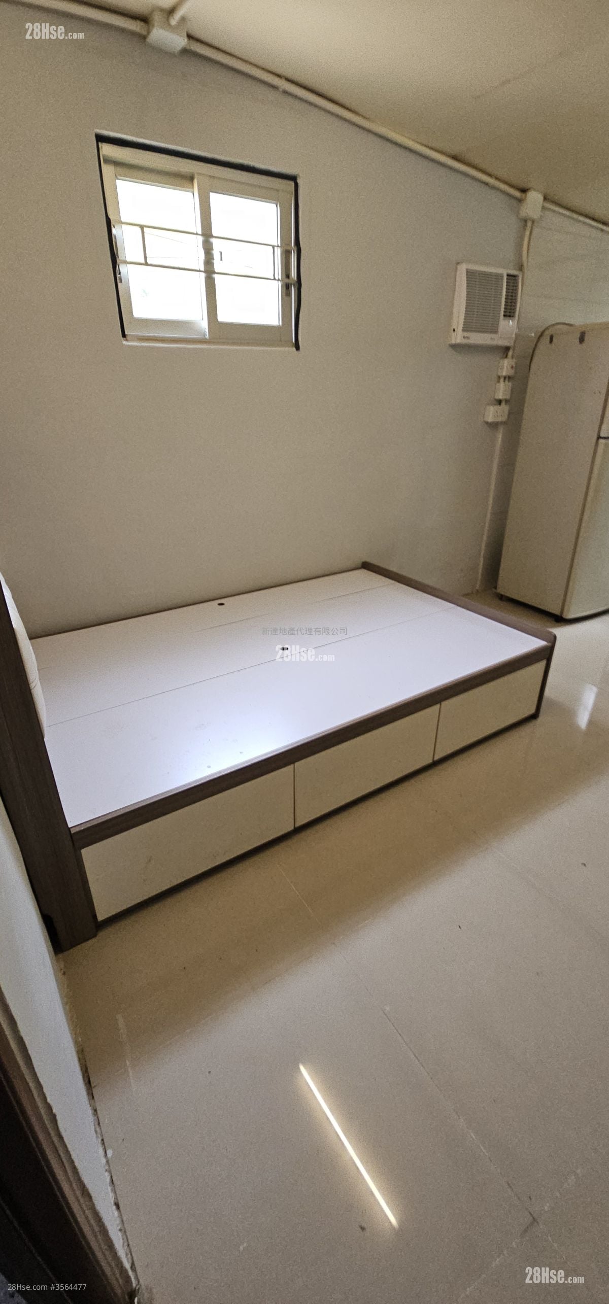 Village Rental Studio , 1 Bathroom 160 ft²