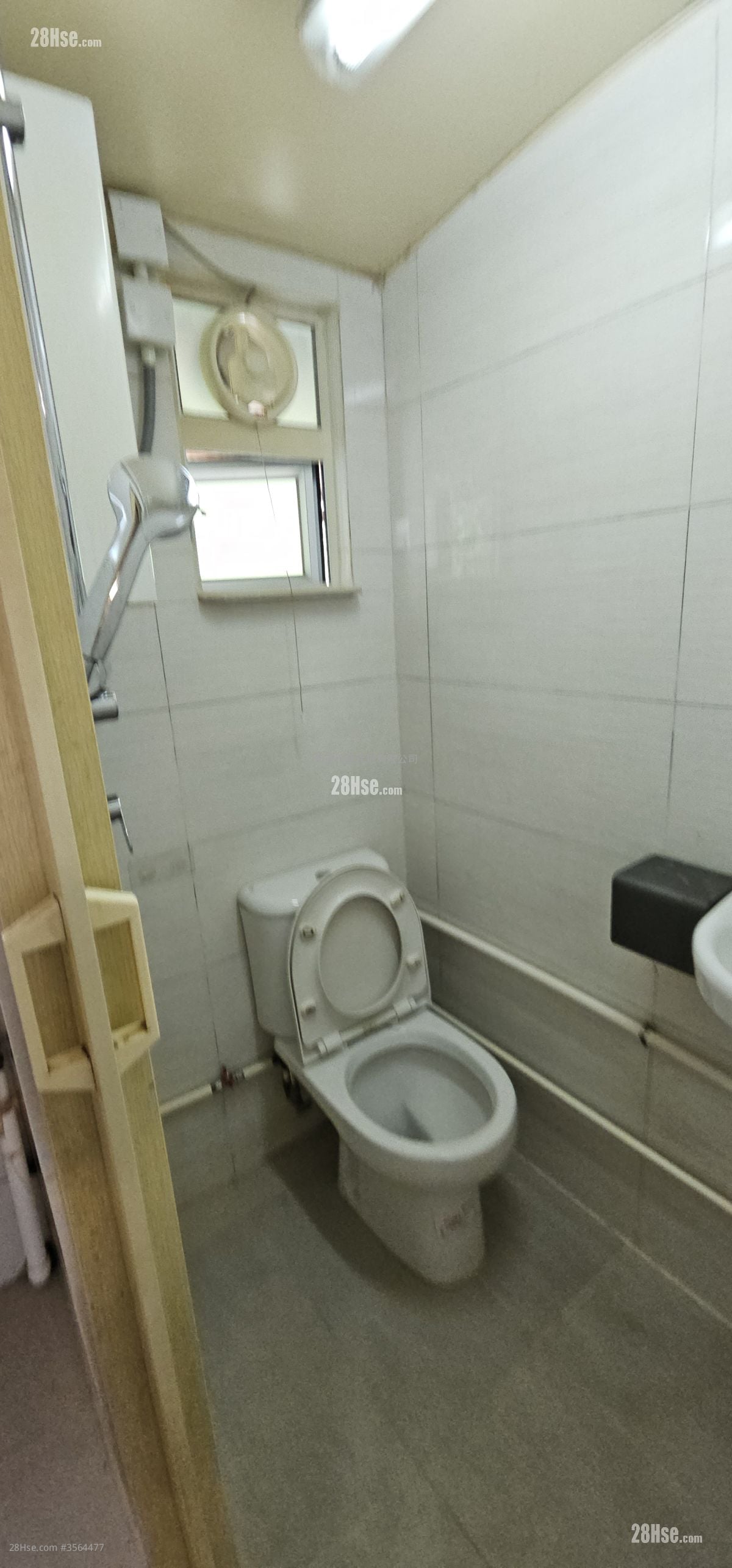 Village Rental Studio , 1 Bathroom 160 ft²