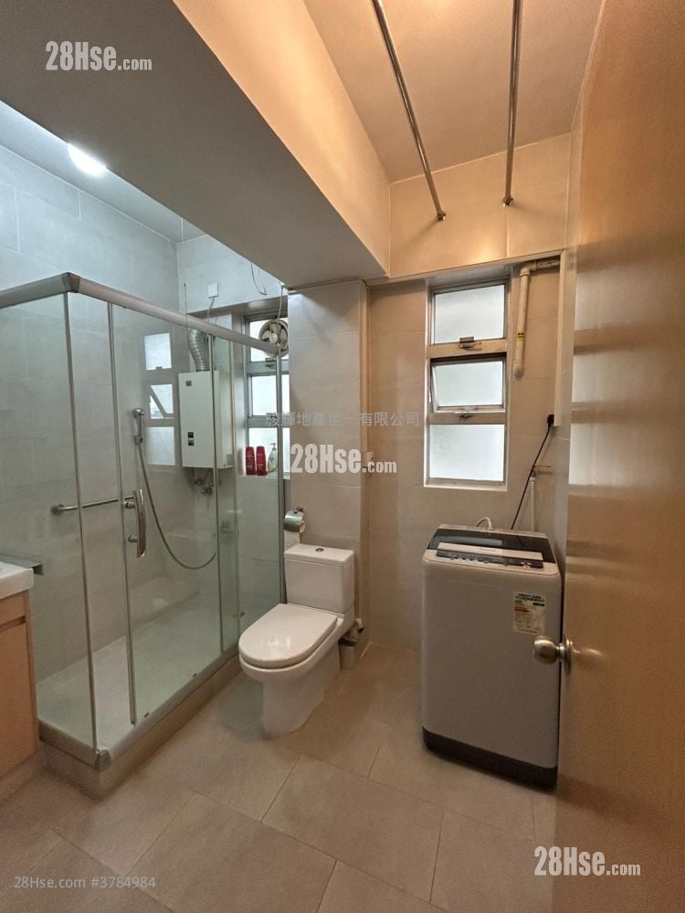 Winston Mansion Sell 3 Bedrooms , 1 Bathroom 976 ft²