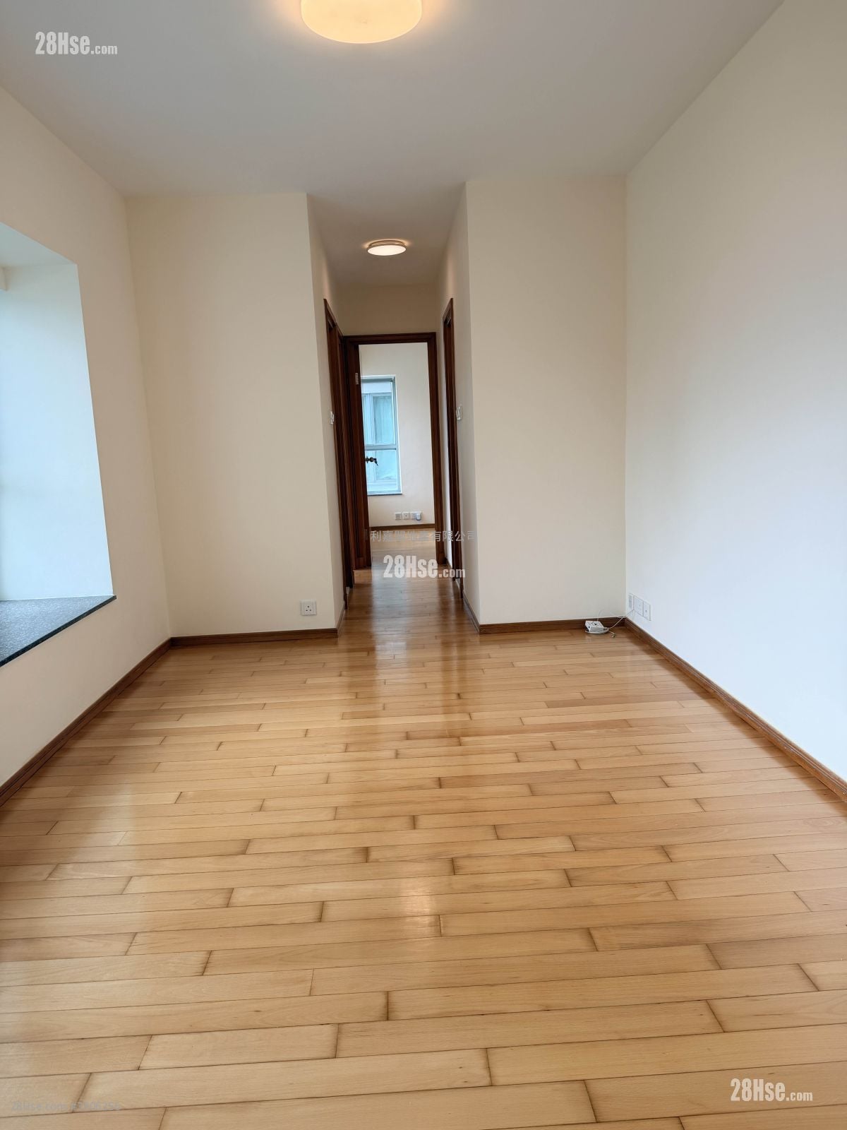 海堤湾畔 租盘 508 平方尺