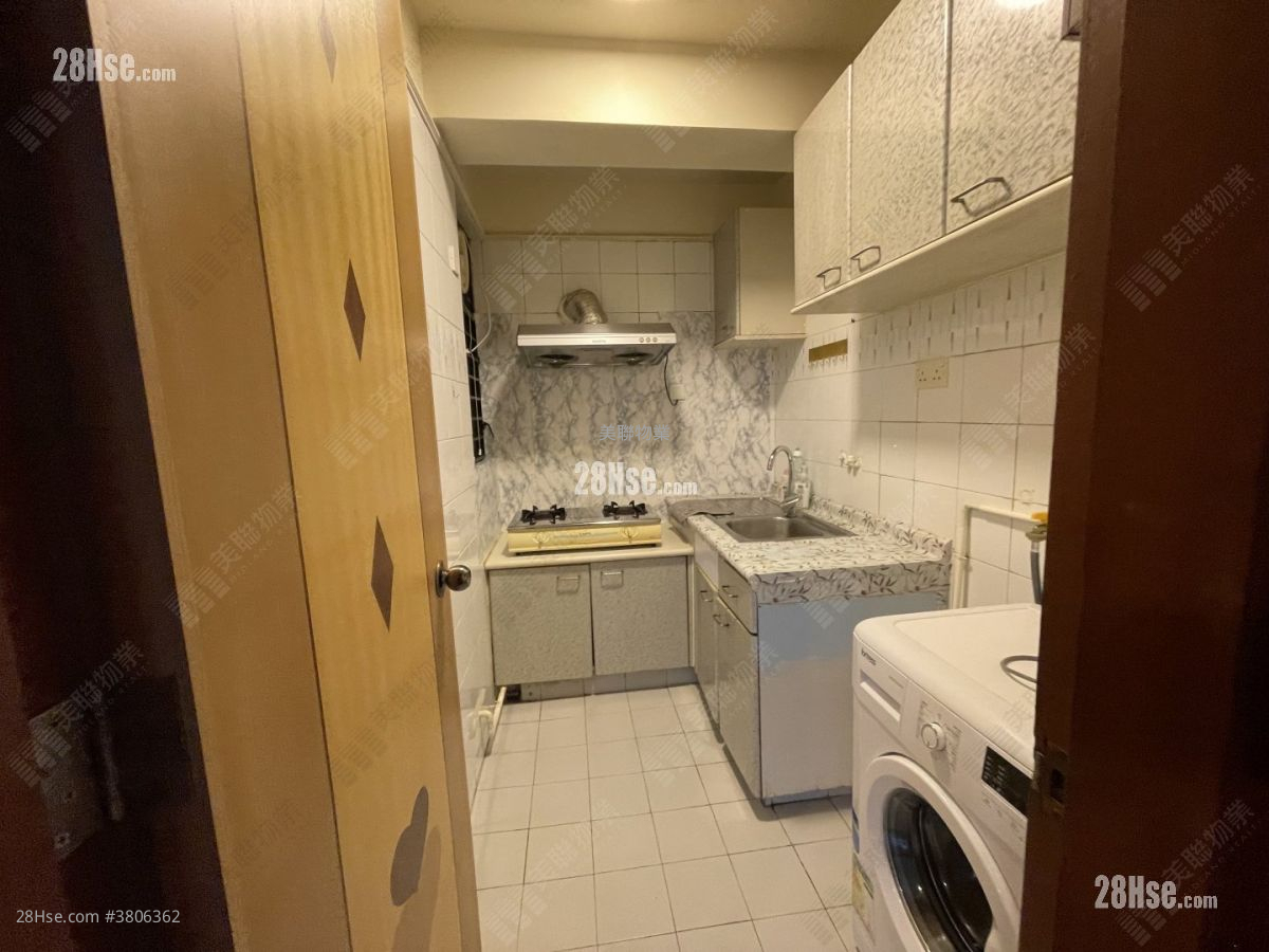 Sun Yuen Long Centre Sell 2 Bedrooms , 1 Bathroom 485 ft²