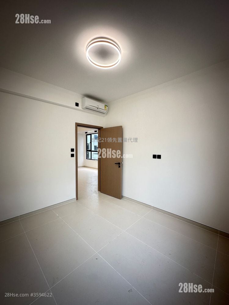 11 La Salle Road Sell 3 Bedrooms , 3 Bathrooms 989 ft²