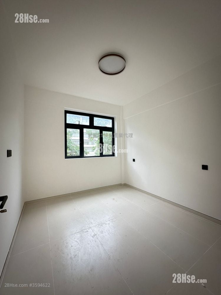 11 La Salle Road Sell 3 Bedrooms , 3 Bathrooms 989 ft²