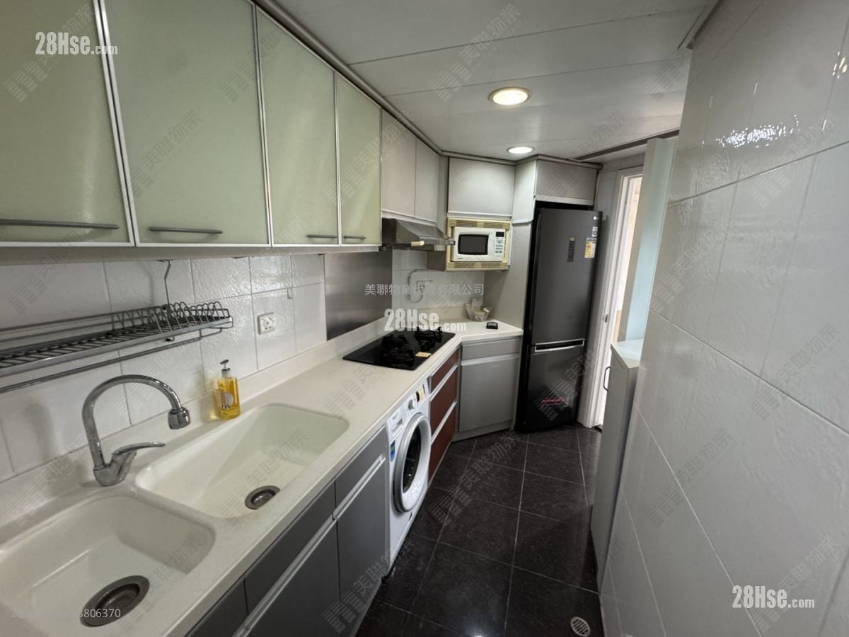Tseung Kwan O Plaza Rental 3 Bedrooms , 2 Bathrooms 761 ft²