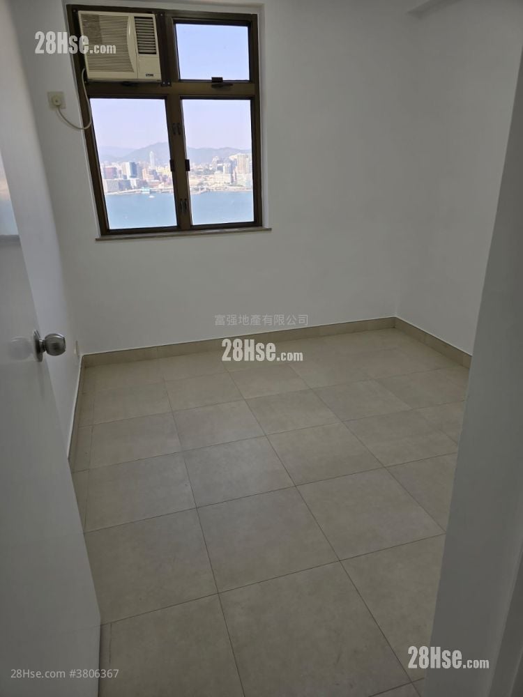 Pearl City Mansion Sell 2 Bedrooms , 1 Bathroom 492 ft²