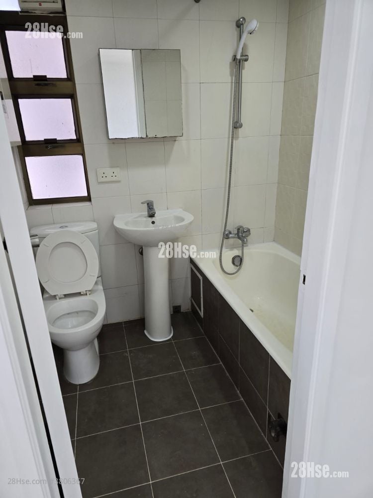 Pearl City Mansion Sell 2 Bedrooms , 1 Bathroom 492 ft²