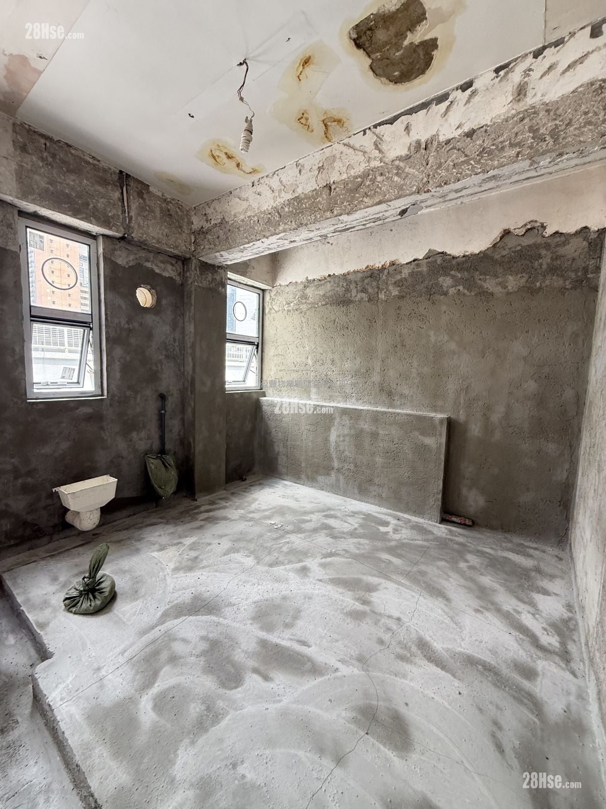 修顿大厦 售盘 362 平方尺