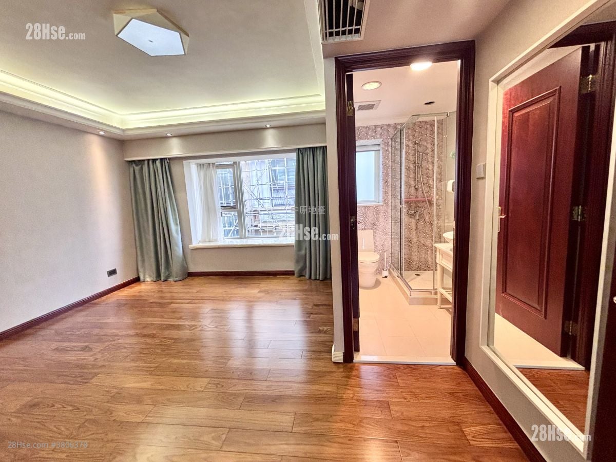 比华利山别墅 租盘 5+ 房 , 4 浴室 3,272 平方尺