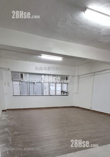 On Tat Industrial Building Rental 480 ft²