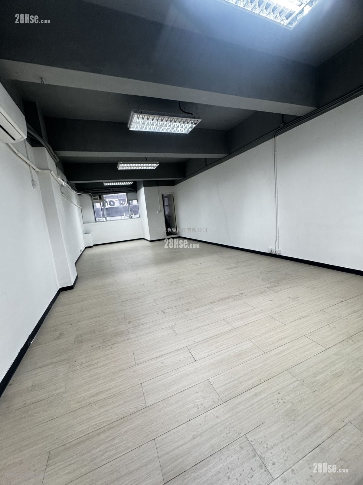 Career And Kenson Industrial Mansion Rental 1 Toilet