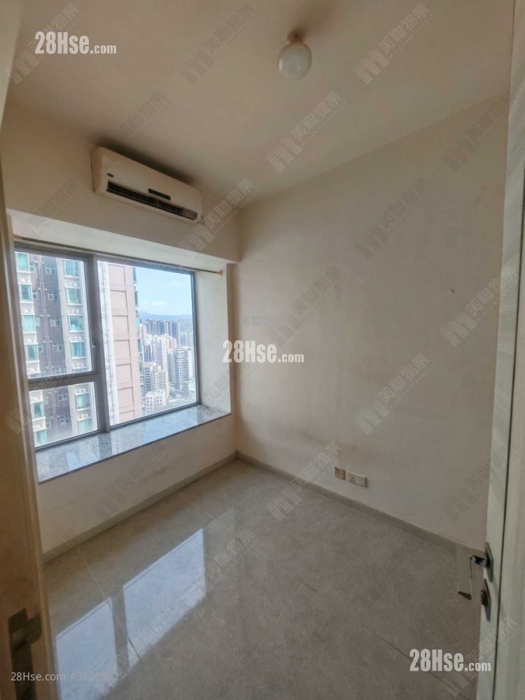 bedroom 1: Yuccie Square Sell 2 Bedrooms , 1 Bathroom 430 ft²