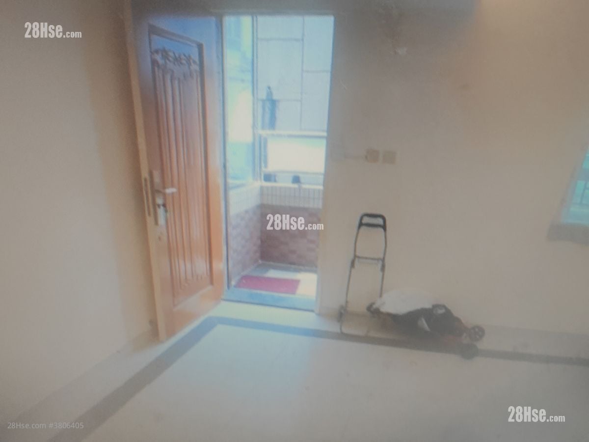 Lam Tsuen Sell 3 Bedrooms , 1 Bathroom 700 ft²