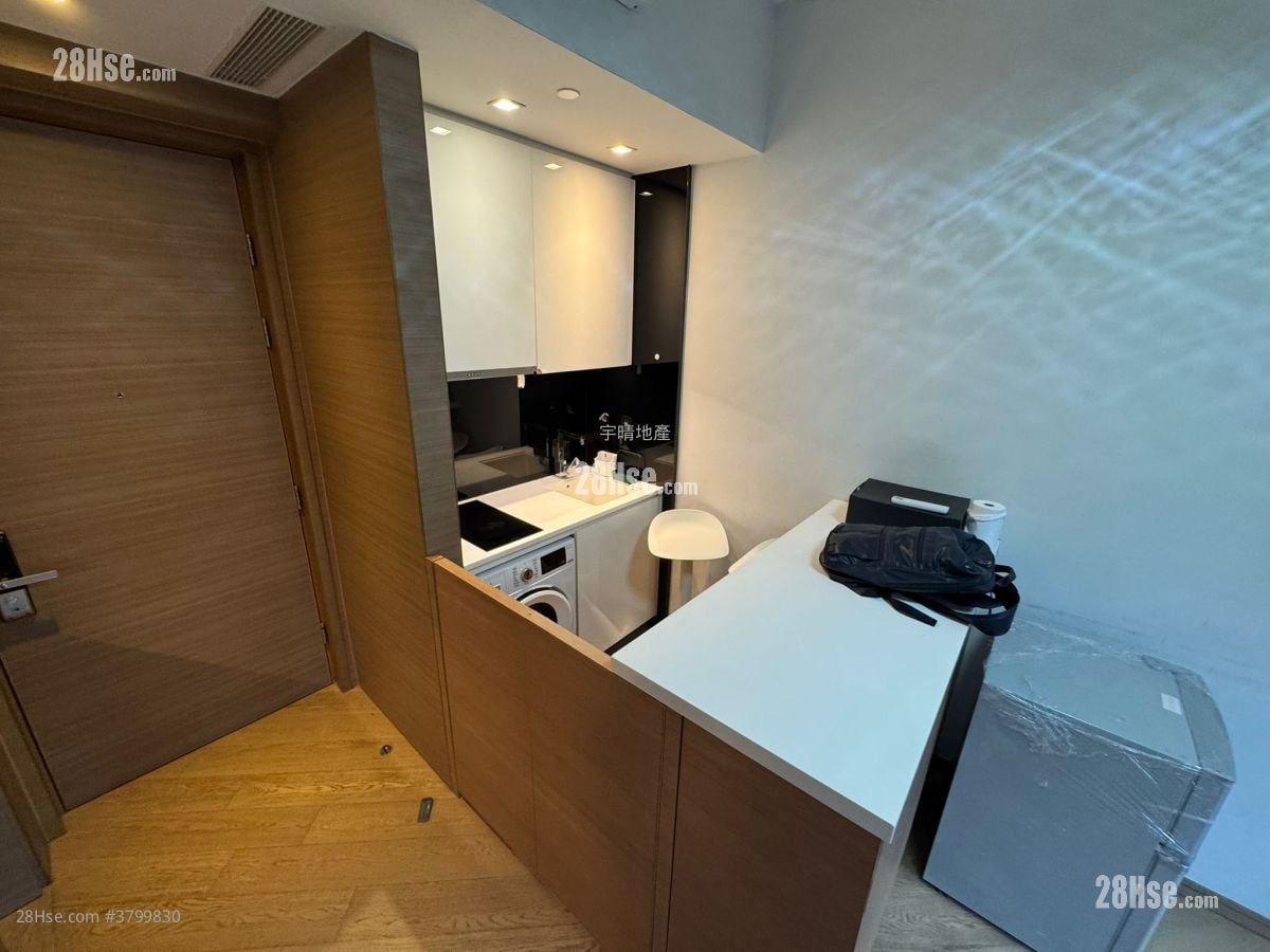 High One Rental 1 Bedroom , 1 Bathroom 273 ft²