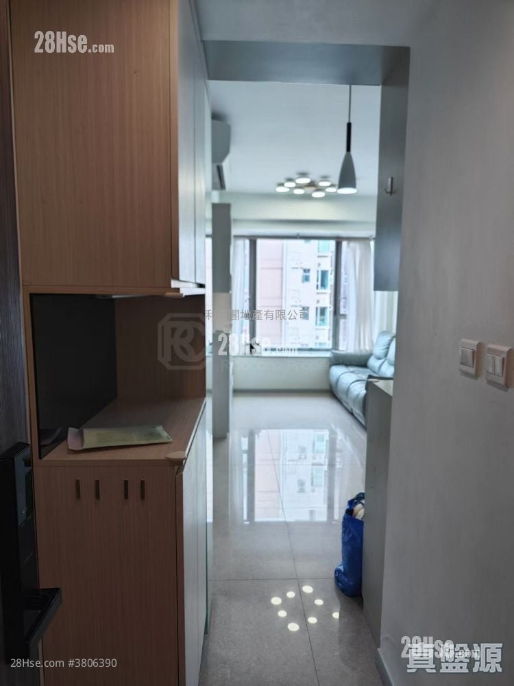 世宙 售盘 2 房 , 1 浴室 429 平方尺